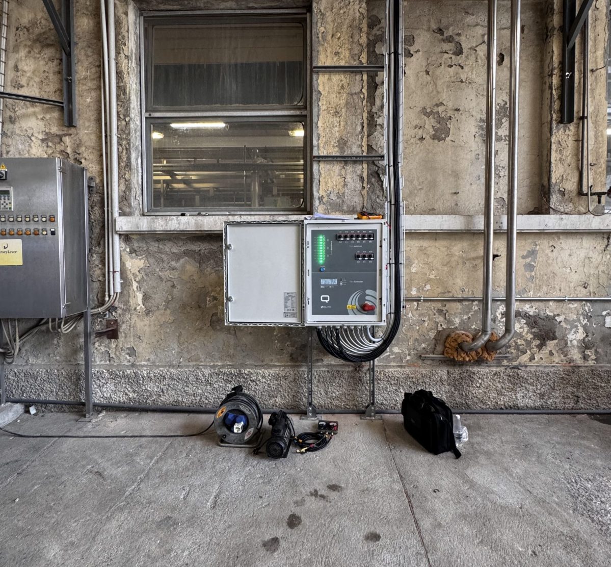 Selpro Series Q panel installed on site.